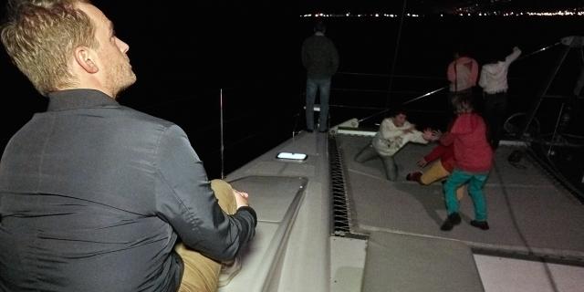 Admirerlesetoilessurbateau3cirt Bcoessens.jpg