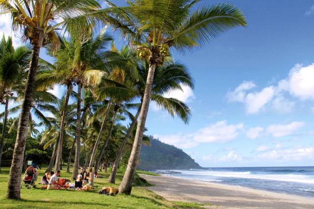 petite_ile04_plage_de_grande_anse_-_credit_irt_-_emmanuel_virin_0.jpg