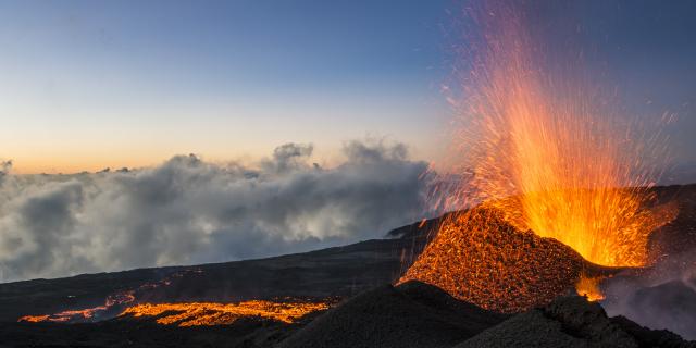 volcan200_eruption_piton_de_la_fournaise_05_2015_-_credit_irt_-_luc_perrot_dts_06_2021.jpg