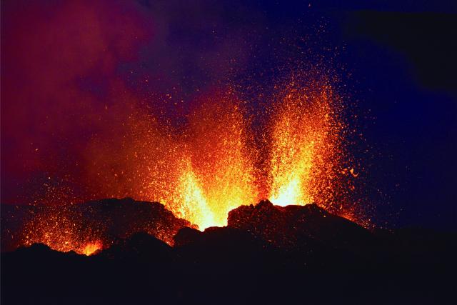 volcan228_eruption_piton_de_la_fournaise_-_credit_irt_-_serge_gelabert_dts_12_2018.jpg
