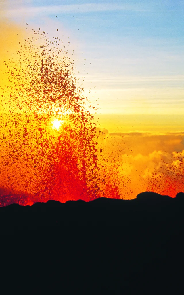 5 façons insolites de découvrir le Piton de la Fournaise