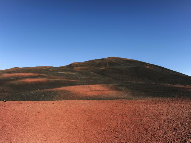 Volcan Plaine Des Sables33 Credit Irt Serge Gelabert Dts 12 2014.jpg