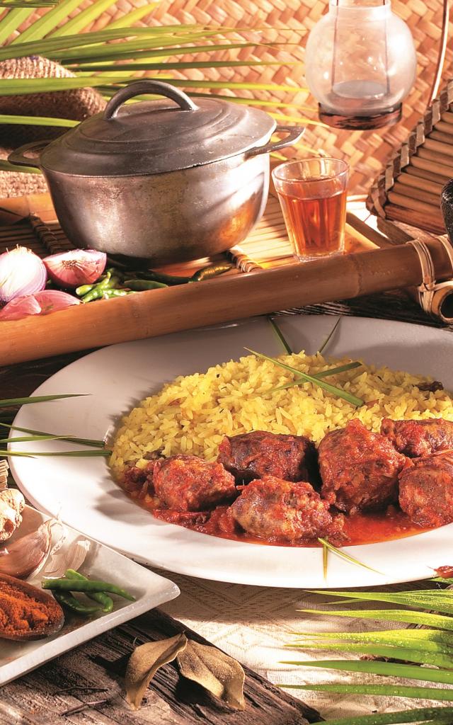 gastronomie_plats17_rougail_saucisse_-_credit_irt_-_studio_lumiere_dts_06_2018.jpg