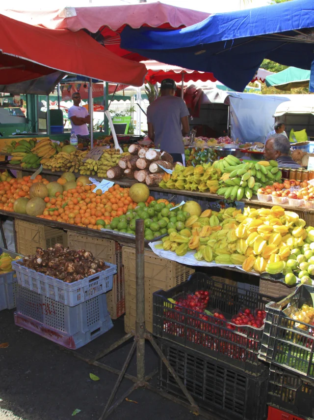 marche-de-saint-paul02-credit-irt-emmanuel-virin.jpg