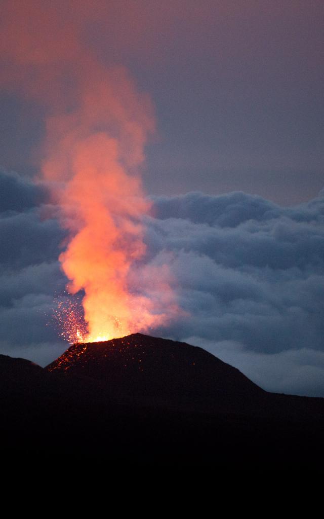 Le Volcan Credits Oeil D'eos