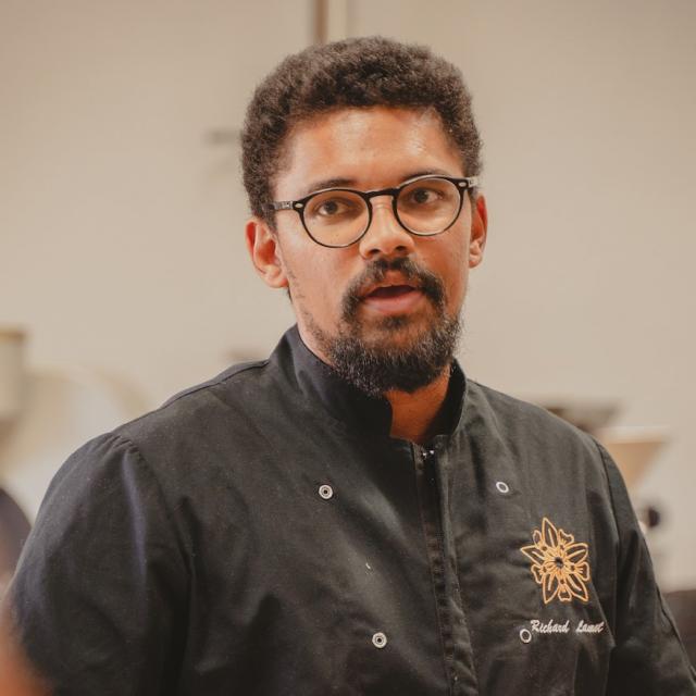 Atelier Chocolat Reunion Les Cabosses Ailées. Mr Lauret Cdts Irt@travels Gallery Dt Dec 2031