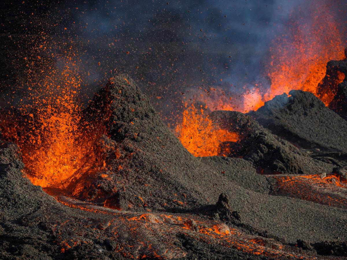 Première éruption 2023 du piton de la Fournaise | Île de la Réunion ...