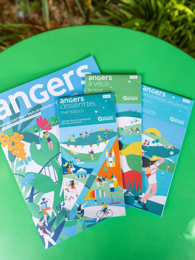 Collection éditions touristiques Angers 2023-2024
