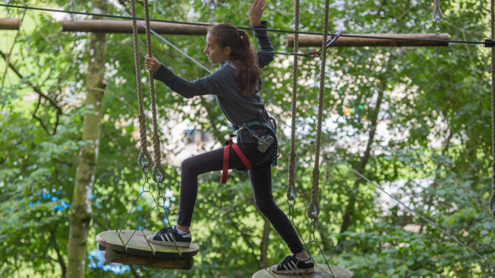 Arb'aventure - Parc Accrobranche Et Lancer De Hache