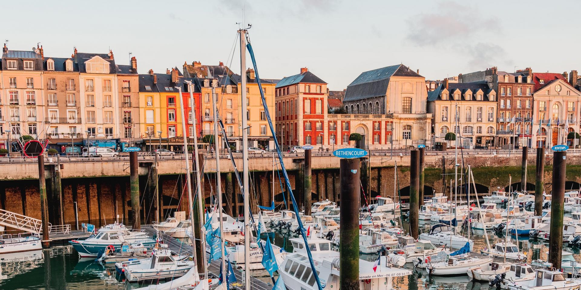 Le littoral à pied | Dieppe, site officiel de l'Office de tourisme de ...