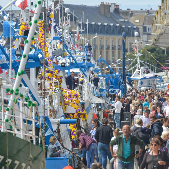 De nombreux bateaux décorés à l'occasion de la Fête de la Mer