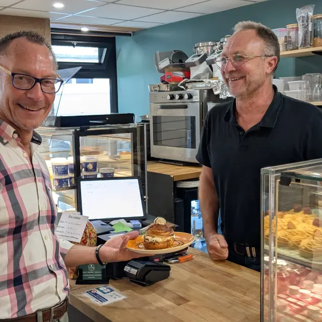 Cyrille Eric Les Garcons A Table