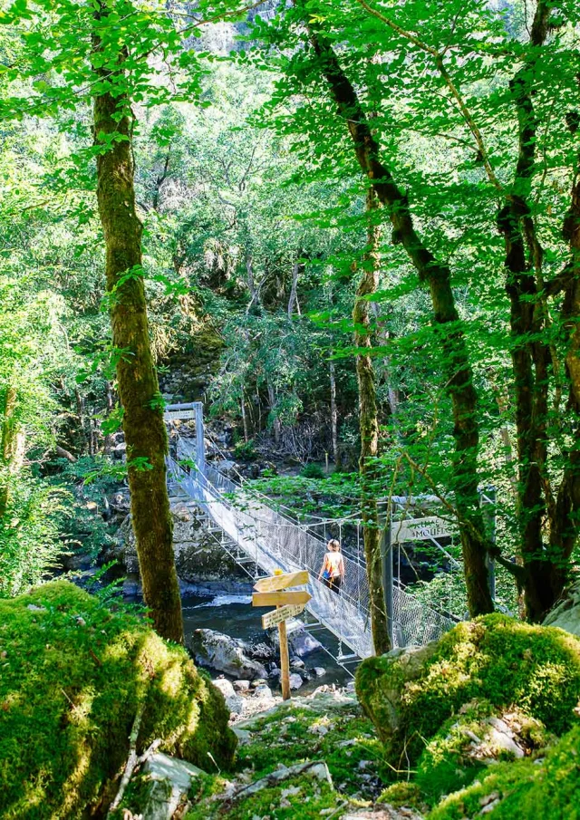 Randonnée dans les gorges de l'Auvézère en Dordogne Périgord