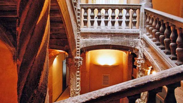 Périgueux, escalier de La Sagesse