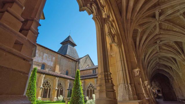 Cloître de l'abbaye de Cadouin