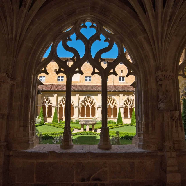 Cloître de l'abbaye de Cadouin