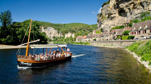 Gabares à La Roque Gageac