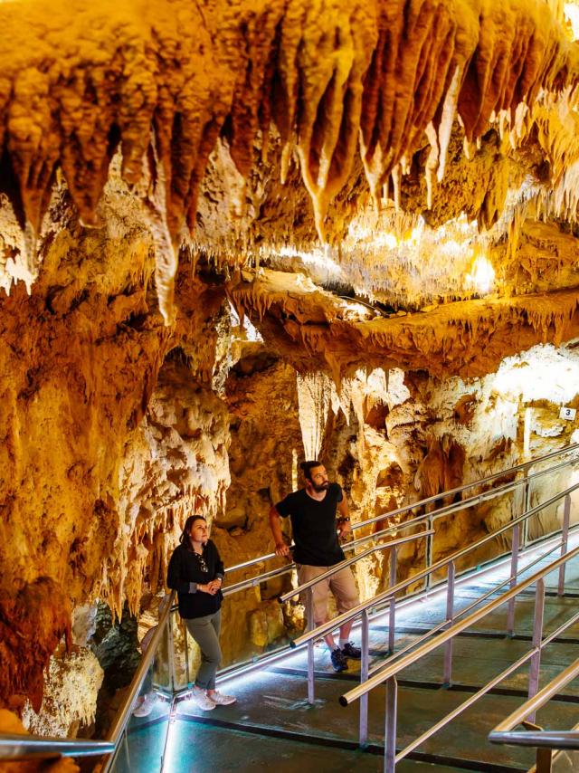 Grotte de Villars