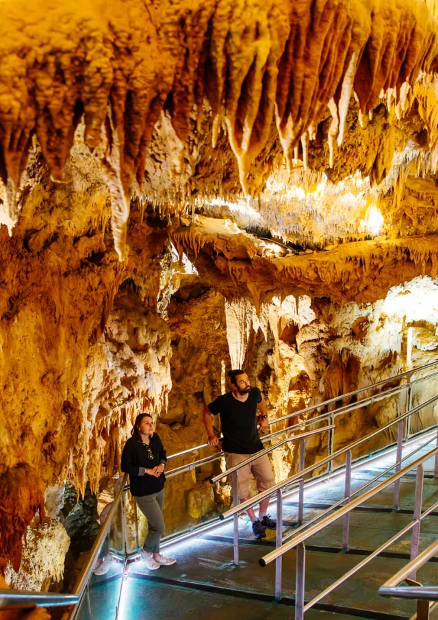 Grotte de Villars