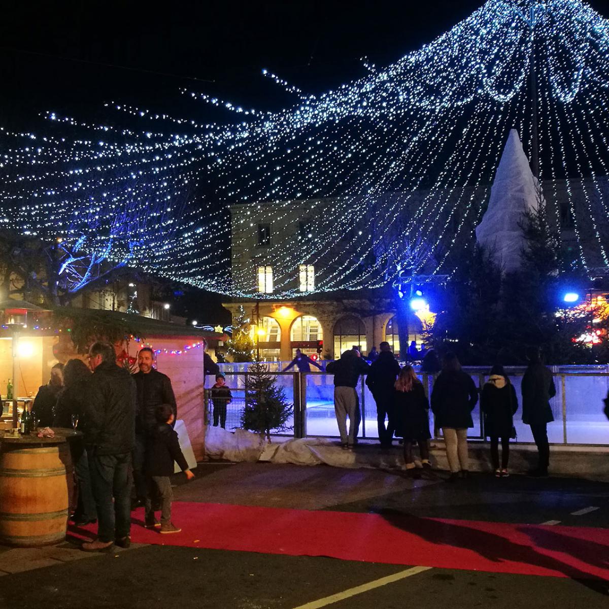 Marché et animations de noël à Sarlat  Dordogne Périgord Tourisme