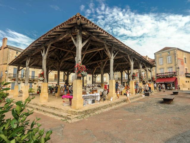 Belvès, la halle