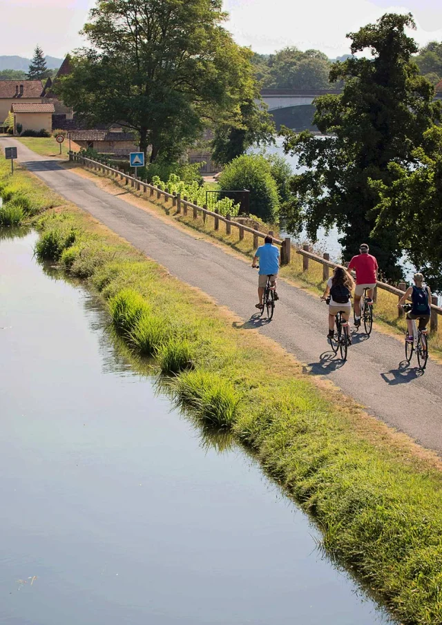 Balade le long du Canal de Lalinde