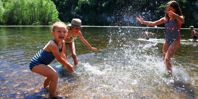 Baignade dans la Dordogne en Pays de Fénelon