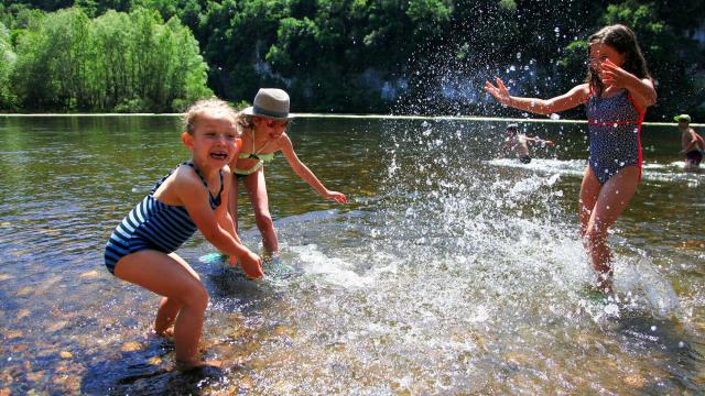 Baignade dans la Dordogne en Pays de Fénelon