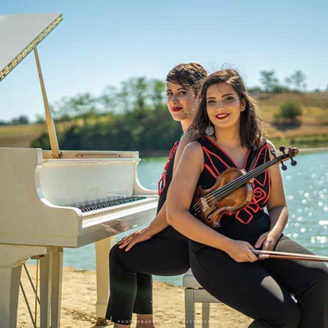 Mira Abualzulof (piano) et Lamar Elias (violon) - Palestine