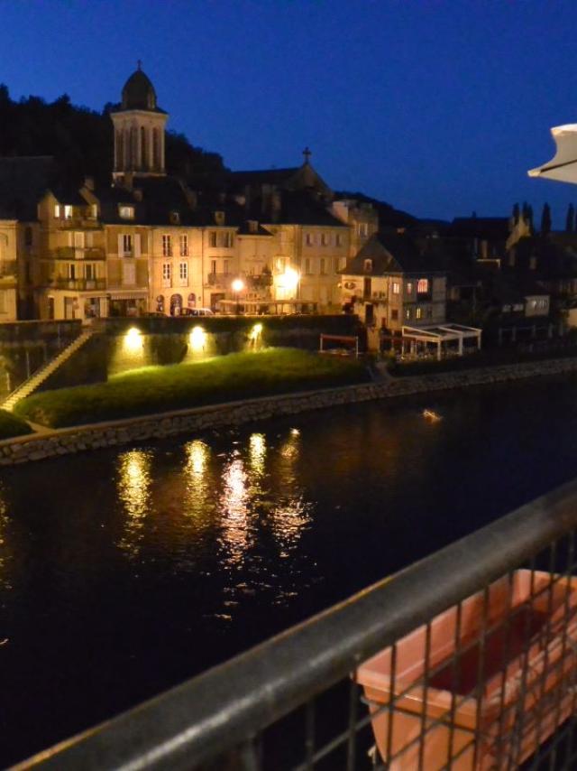 6 Montignac Nuit