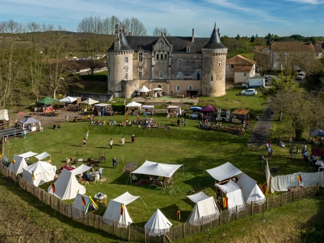 chateaux_en_fete_a_saint_aulaye_© Déclic & Décolle