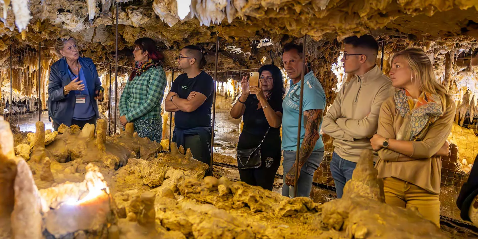 Grotte du Grand Roc aux Eyzies