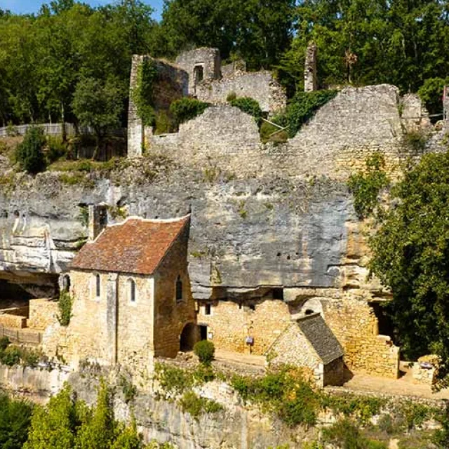 Village troglodytique de la Madeleine à Tursac