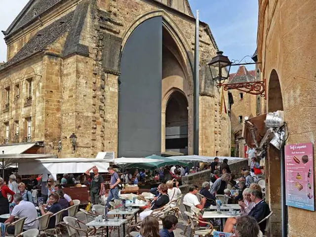 Marché couvert de Sarlat, ancienne église Sainte-Marie