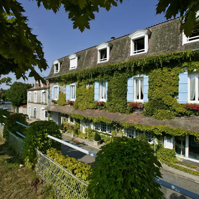 Hostellerie Saint-Jacques à Saint-Saud Lacoussière
