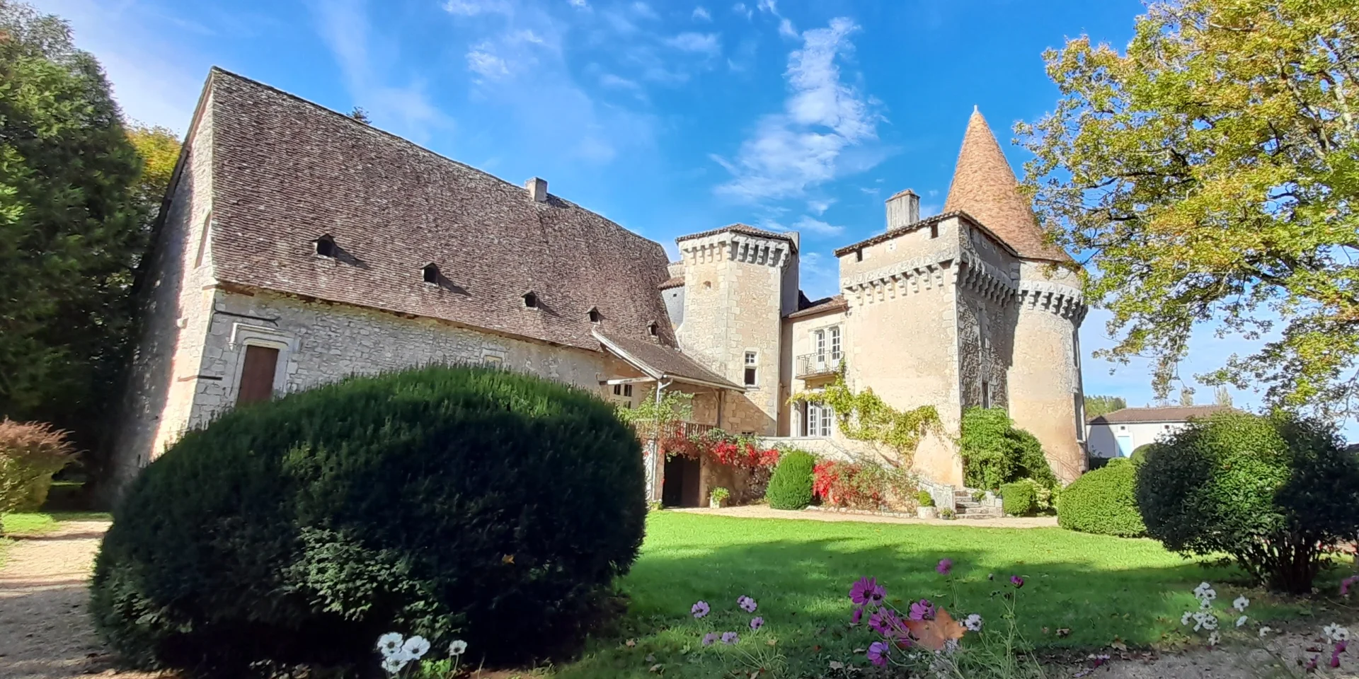 Chateau De Javerlhac 2