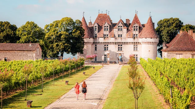 Chateau De Monbazillac Lezbroz Teddy Verneuil