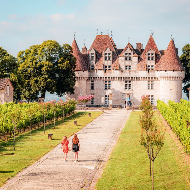 Chateau De Monbazillac Lezbroz Teddy Verneuil