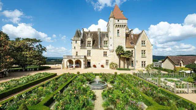 Milandes Facade © Julien Riou