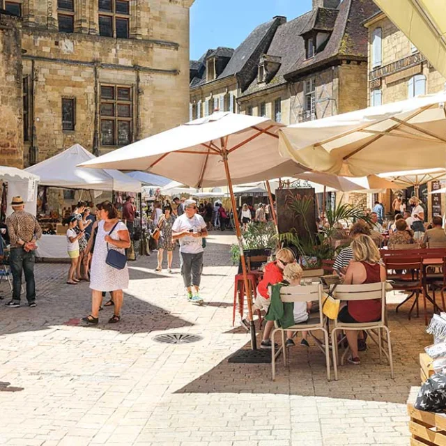 Sarlat - Place du Peyrou