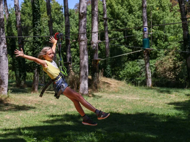 Parcours accrobranche Le Conquil à Saint-Léon sur Vézère
