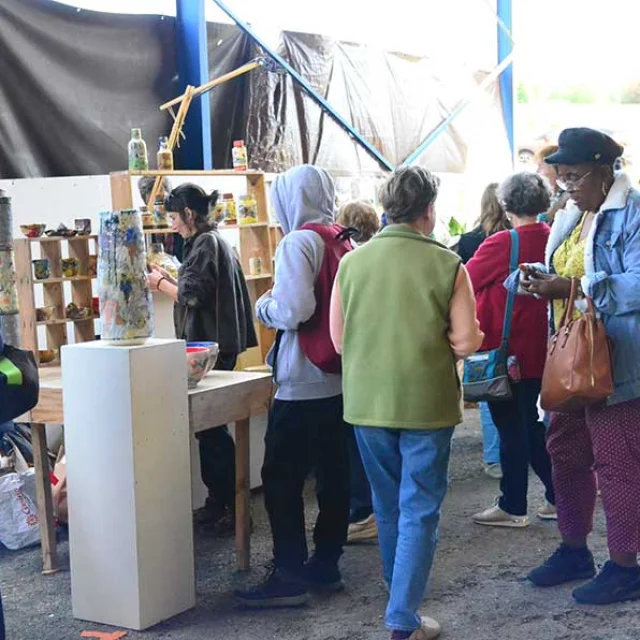 Marché céramique de Bussière Badil