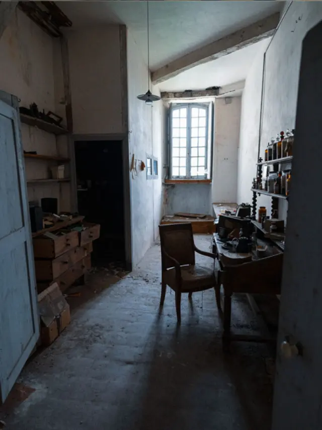 Visite façon Urbex au Château de Fayolle à Tocane Saint-Apre