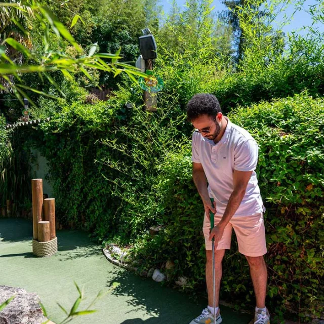 Mini-golf au Bugue avec Univerland
