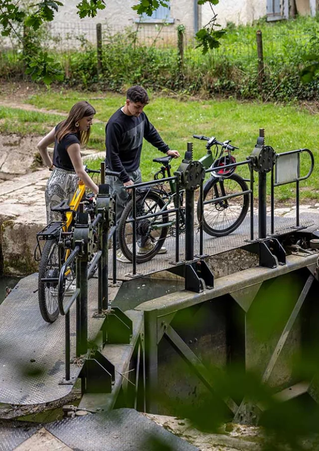 Balade à vélo sur la voie verte de la Vallée de l'Isle