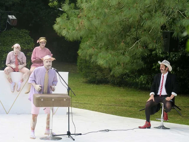 On applaudit bien fort les trois petits kochons - Théâtre du Roi de Coeur