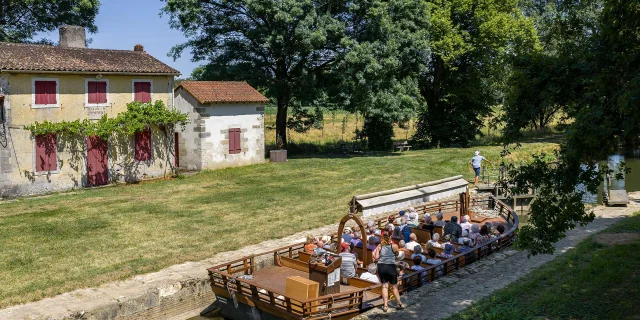 Gabare et Moulin du Duellas à Saint-Martial d'Artenset