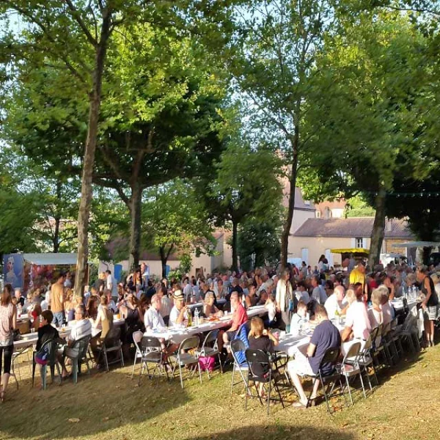 Marché gourmand à Sainte-Alvère