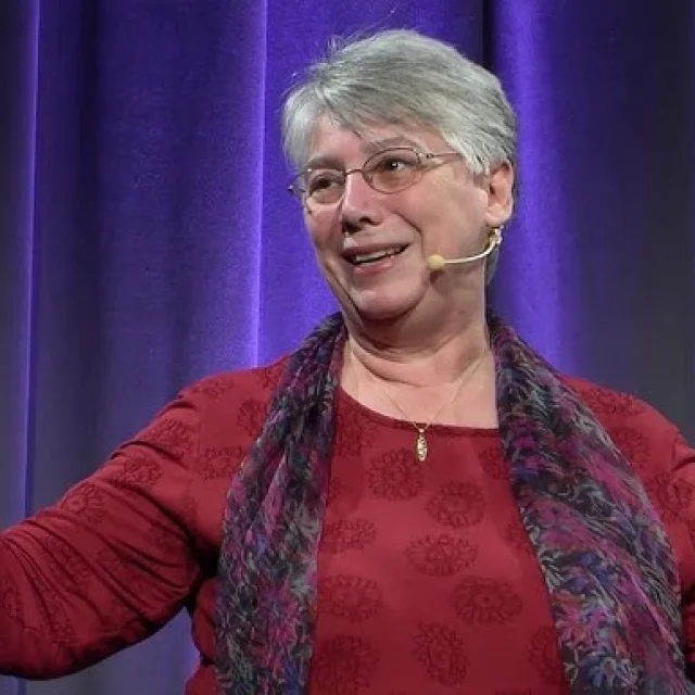Brigitte SENUT, paléoanthropologue et paléoprimatologue, professeur émérite, Muséum national d’Histoire naturelle, centre de recherche en paléontologie