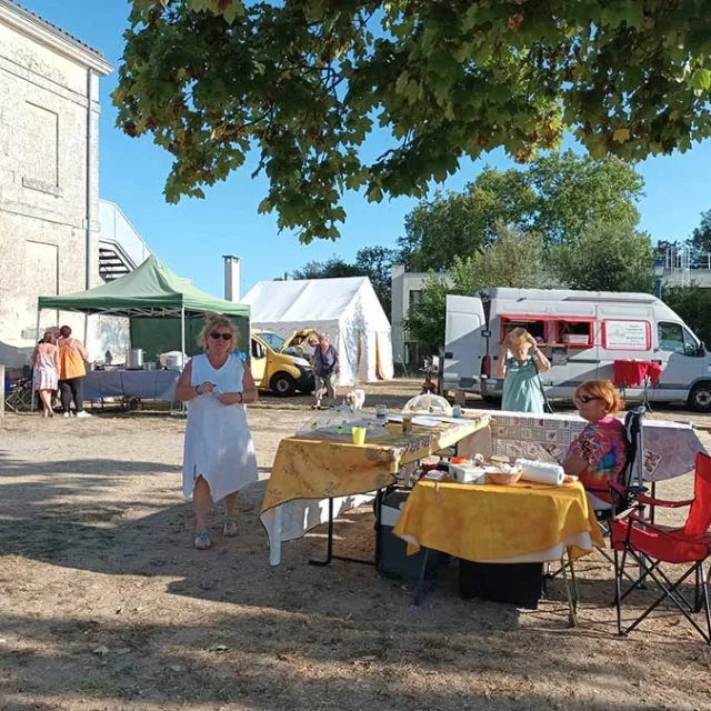P'tits Marchés gourmands et artisanaux à La Roche Chalais